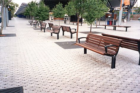 Ecotrihex permeable pavement system