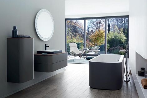 Duravit and Sieger Design’s Happy D.2 Plus collection is available in Anthracite Matt, with bath and washbasin available in two tones.
