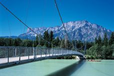 Ronstan-Pfeifer suspension bridges