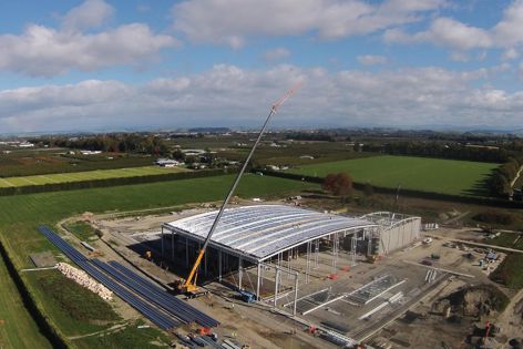Kingspan’s KingZip SF Standing Seam System is being installed in a project at Delegat’s Winery in Hawke’s Bay, New Zealand. Image courtesy of Project Unite Limited.
